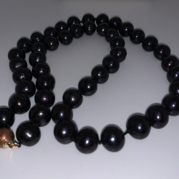 Necklace, black beads with gold clip, about 16" - Picture 6 of 7